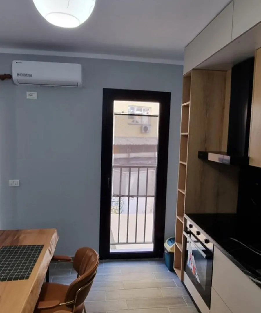 Mine Peza Lux Apartment Tirana Albania